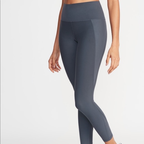 Old navy leggings in hunter pine - Picture 5 of 13